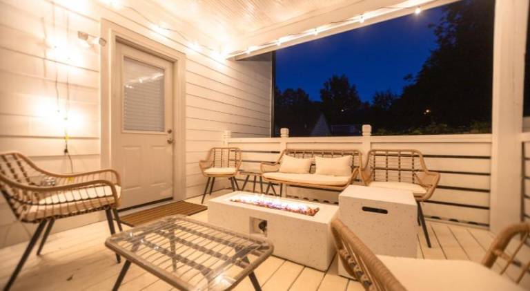 Luxury ATL Home Near East Lake Golf & Beltline — photo 3