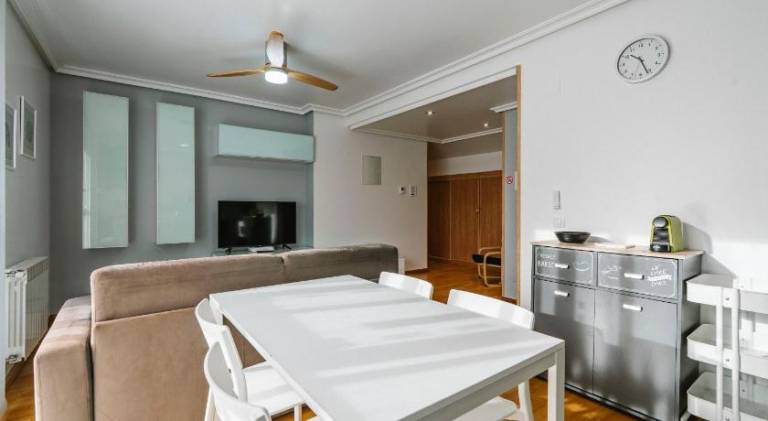 Rental apartment with 2 rooms for 6 persons — photo 4