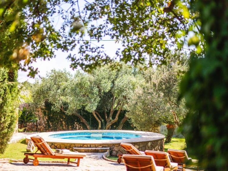 Fully equipped house with private pool, terrace & garden | Pets are welcome — photo 2