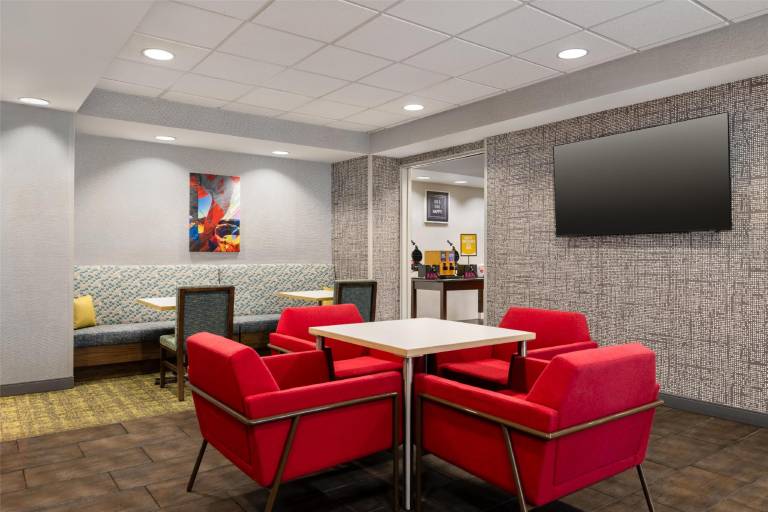 Hampton Inn Las Vegas/North Speedway — photo 5