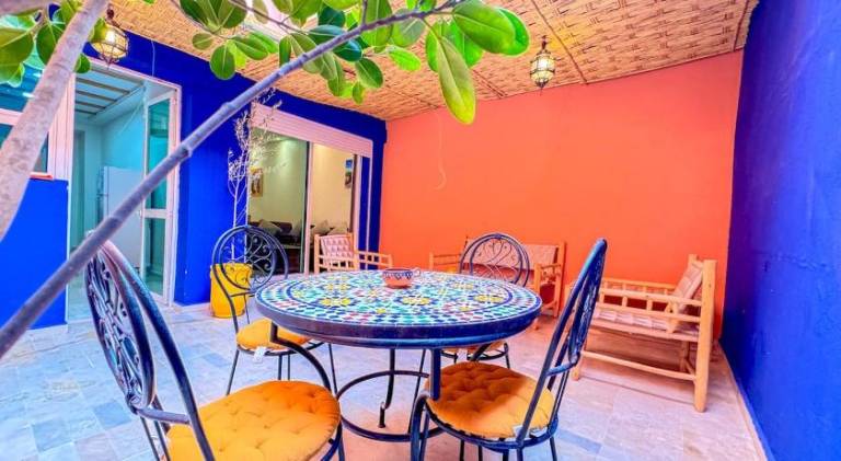 Elegant 2-Bedroom Duplex Downtown Private Terrace — photo 5