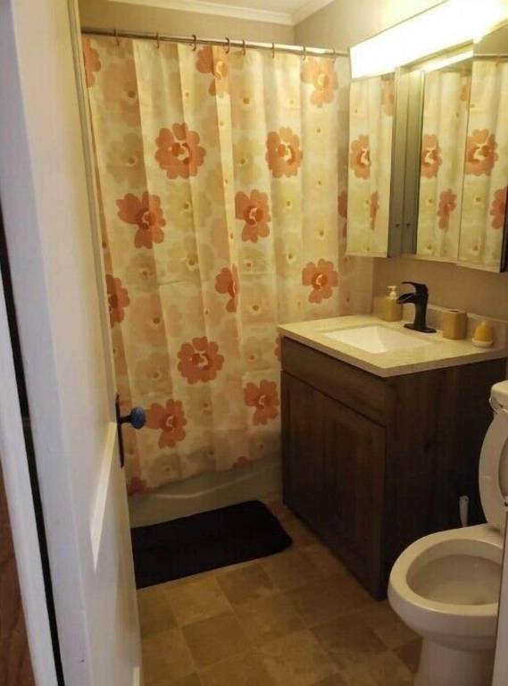 Apartment  Whiting