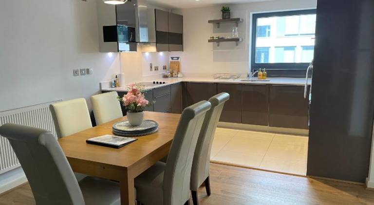 Apartment Guildford