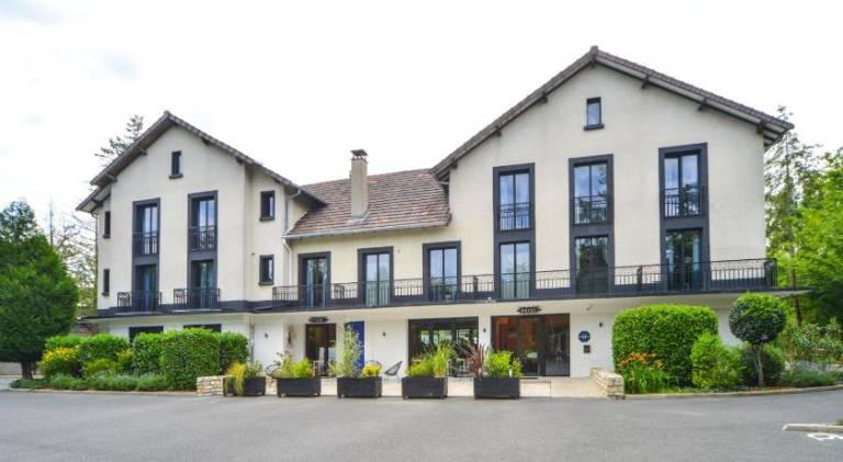 Logis - Hotel et Restaurant La Mire in Vierzon