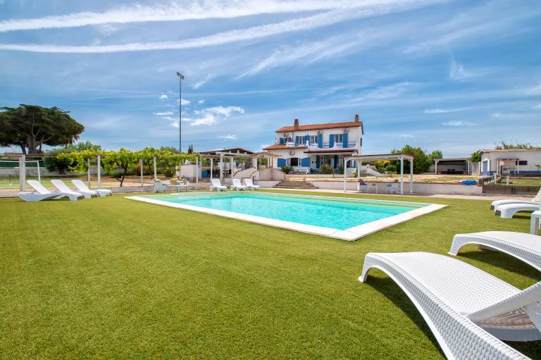 'Villa Sara' with Private Pool, Wi-Fi and Air Conditioning in Sorso