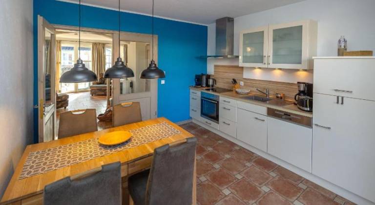 House with 2 rooms for 4 persons — photo 3