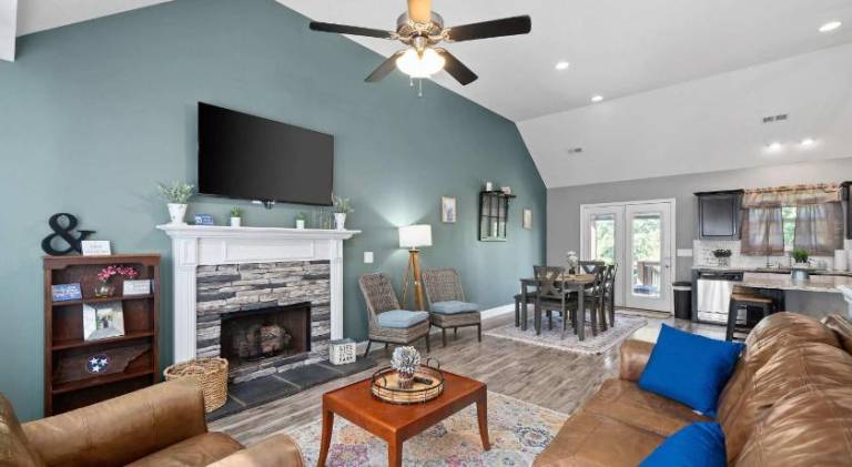 Vacation home with 4 rooms for 12 persons in Clarksville, TN