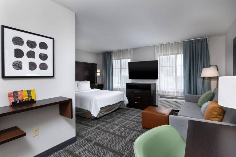 Staybridge Suites Madison - East By IHG — photo 2
