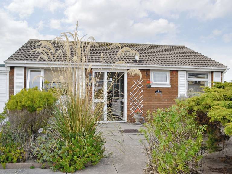 Cottage  Fairbourne