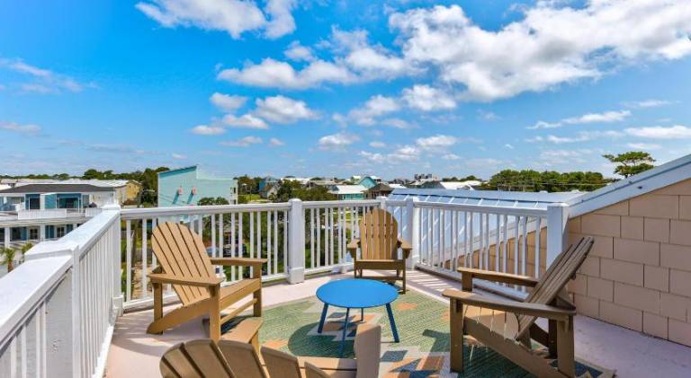 Charming vacation home | Next to the beach | Pets allowed in Carolina Beach, NC