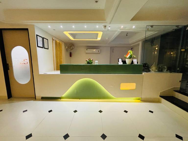 The Lavish Stay — photo 4