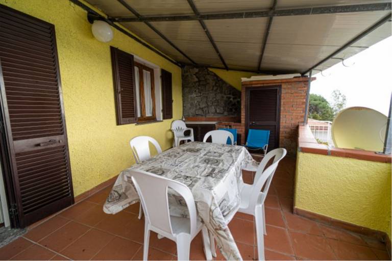 Le Isole with large terrace overlooking the sea — photo 2