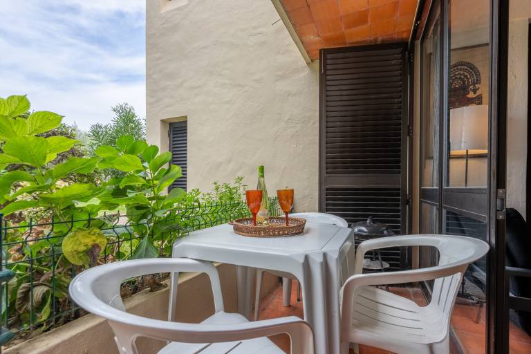 Apartment 'The Triple House' with Shared Pool, Private Terrace and Wi-Fi — photo 4