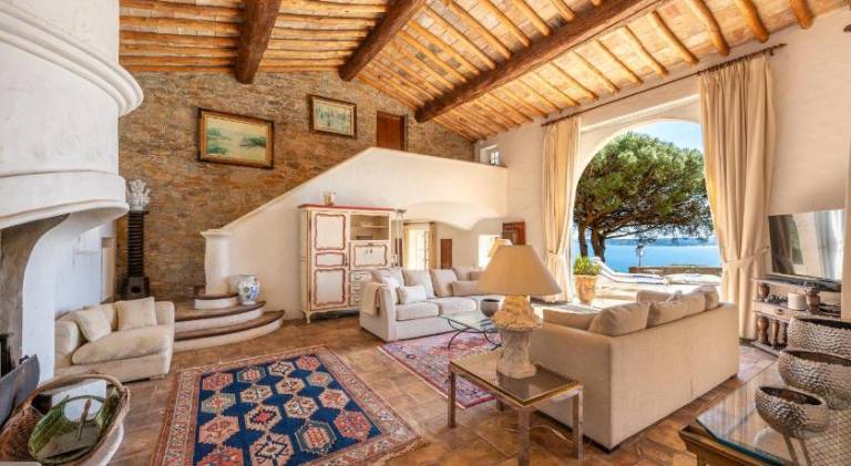 Fully equipped spacious villa with garden, barbeque & patio | Dogs allowed — photo 3