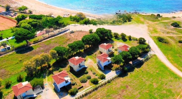 Serviced apartment with yard & terrace in Pylos-Nestoras