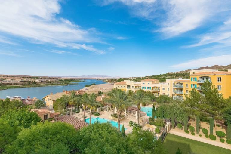 Condo Lake Las Vegas