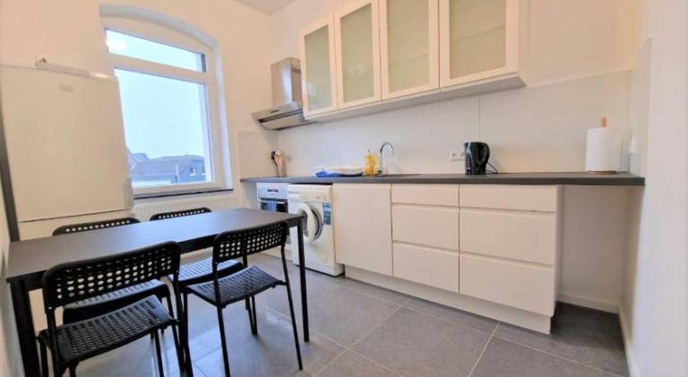 Serviced apartment with 4 rooms for 8 persons — photo 4