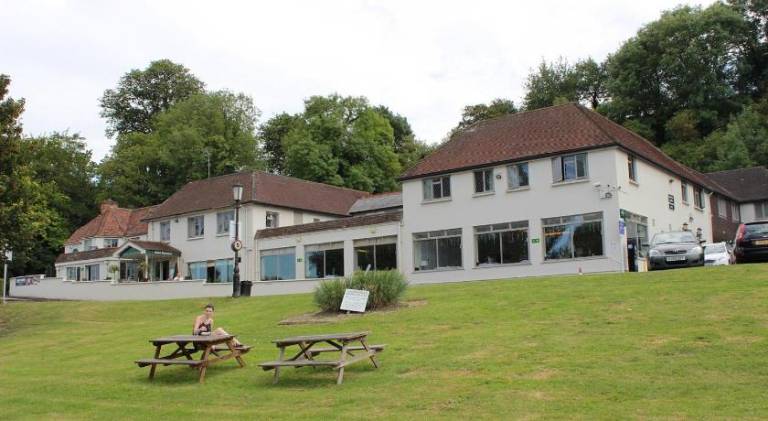 Shillingford Bridge Hotel — photo 2