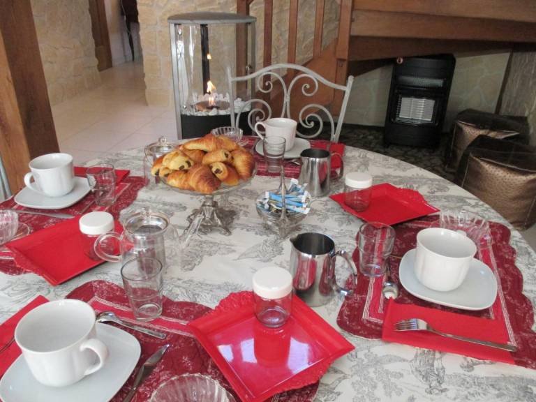 Wonderful gite with garden, pool & terrace | Pets are welcome — photo 4