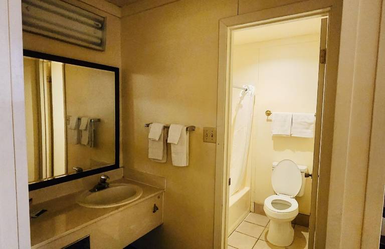 Heritage inn & suites — photo 3