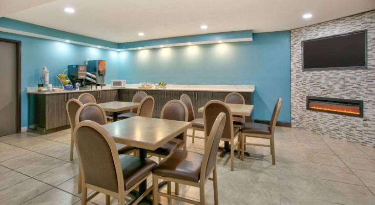 Days Inn by Wyndham Tunica Resorts — photo 5