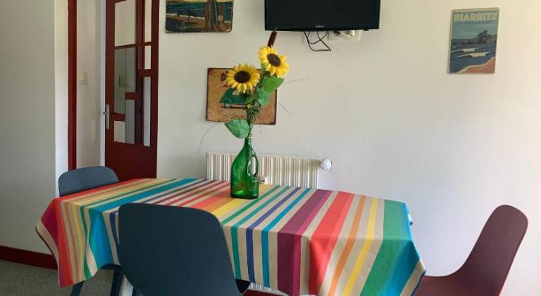 Beautiful holiday apartment with pool, terrace & garden | Pet-friendly — photo 5