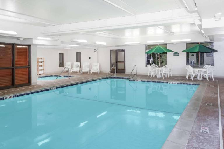 Wingate by Wyndham Peoria — photo 2