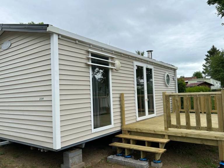 Beautiful mobile home with patio & heated pool | Dogs allowed — photo 4