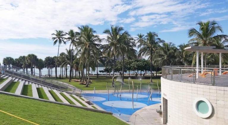 South Beach Suite in South of Fifth Neighborhood Across from Miami's Best Beach — photo 4