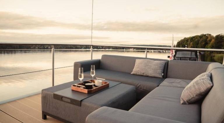 Boat with 1 room for 4 persons — photo 2