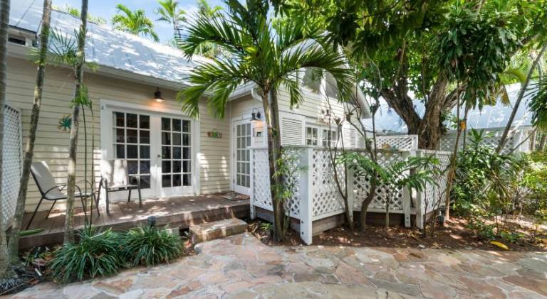 Pleasant vacation home with pool | Next to Southernmost Point | Pets allowed in Key West, FL
