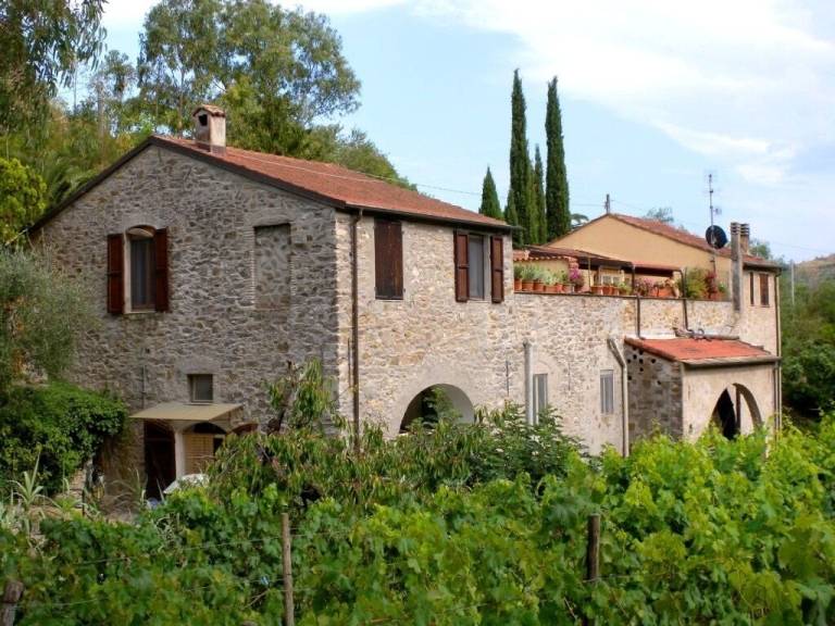 House Imperia