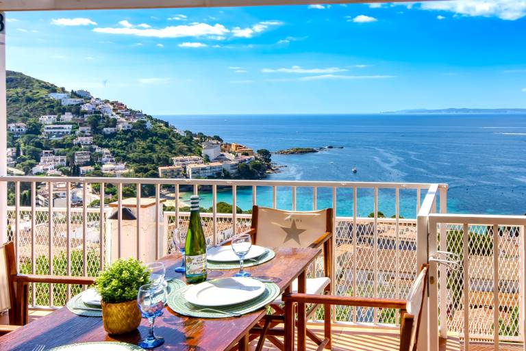 Fully equipped vacation home with grill, yard & terrace | Next to the beach | Pet-friendly — photo 4