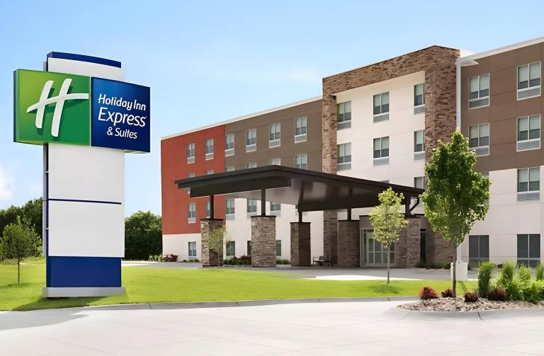Holiday Inn Express And Suites Macclenny By IHG in MacClenny, FL