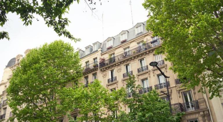 SACRE COEUR Grand Duplex 130 m2 - 4 chambres double living — photo 4