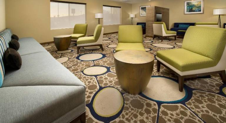 Holiday Inn El Paso Airport By IHG — photo 4