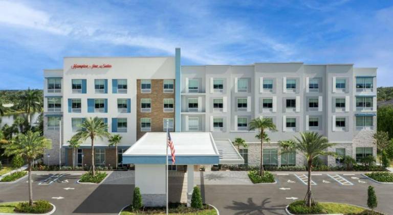 Hampton Inn and Suites by Hilton Naples South — photo 2