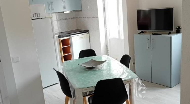 Rental apartment with 2 rooms for 6 persons — photo 3
