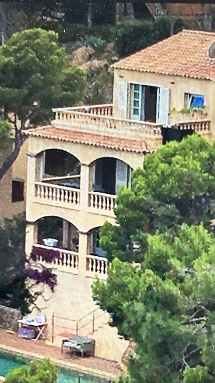 Villa with BBQ, private pool & terrace — photo 3