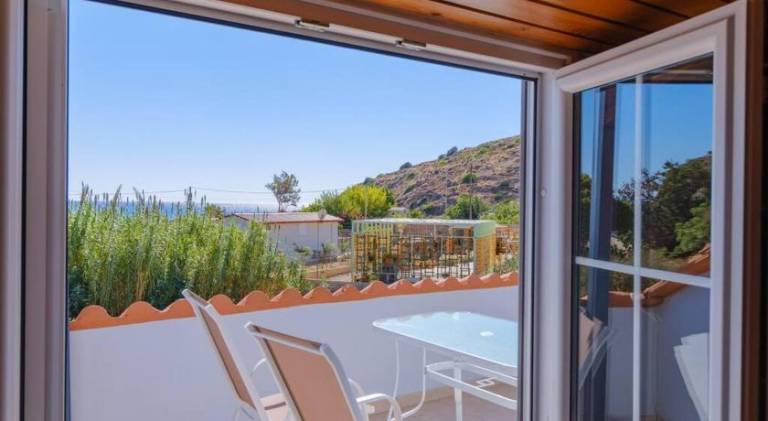 Lefkathia Beach Villa - Gated Beach-Front Private Villa at Lefkathia Beach, Chios! — photo 5