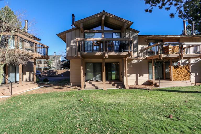 Condo with terrace, sauna & grill — photo 2
