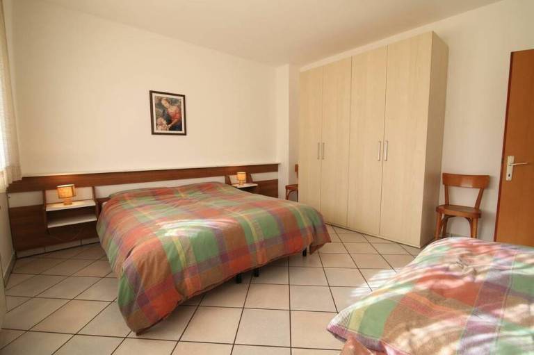 Rental apartment with BBQ & garden | Garden view — photo 2