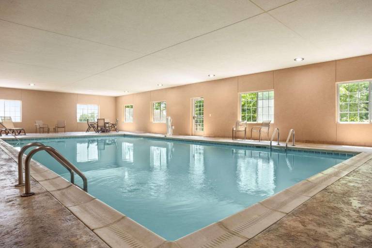 Country Inn & Suites by Radisson, Goodlettsville, TN — photo 2