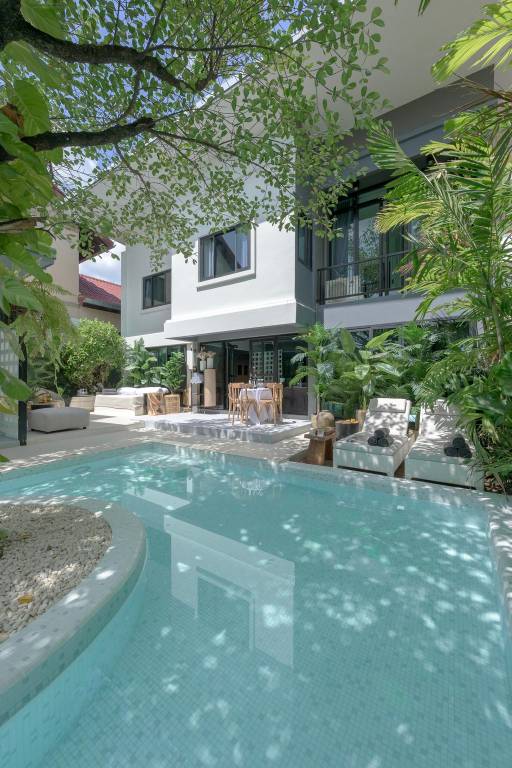 House with private pool, grill & yard | Close to Wat Chedi Luang — photo 3