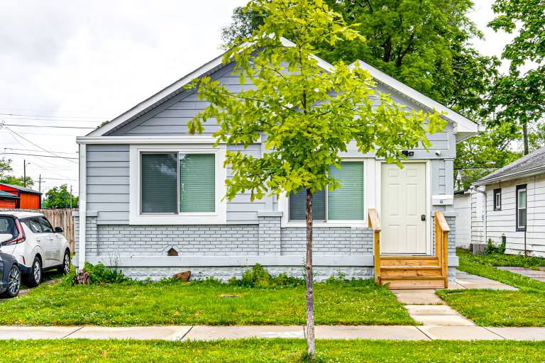 4 Mi to Dtwn Indianapolis Quiet Apartment w Yard