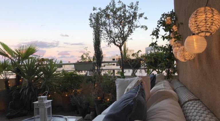 Holiday apartment | Pet-friendly in Suresnes