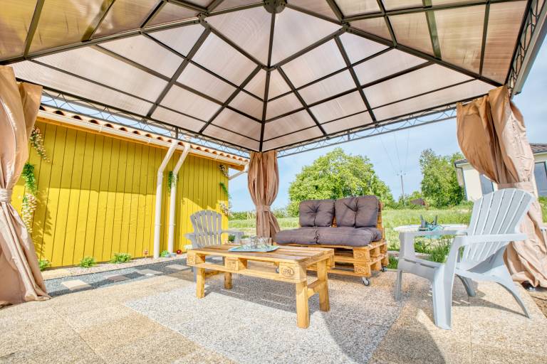 Peaceful Getaway in Dordogne – Chalet for 4 People — photo 2
