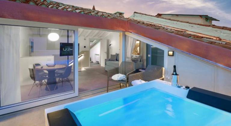 Apartment with patio & hot tub | Next to Old Castle in Cittadella