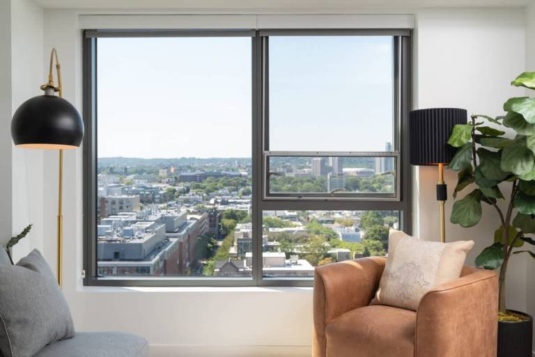 Upscale 1BR MIT Harvard WiFi Gym W D Parking! — photo 5