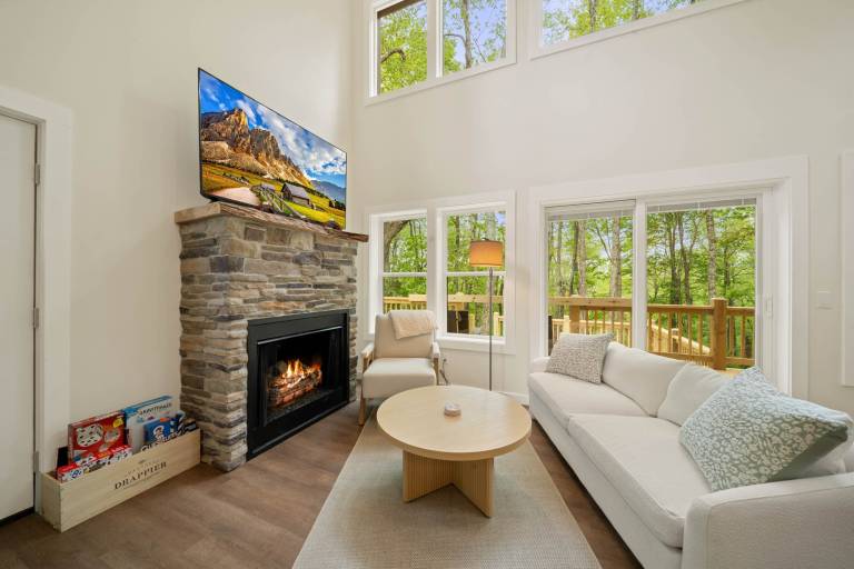 Cabin | Mountain view — photo 3